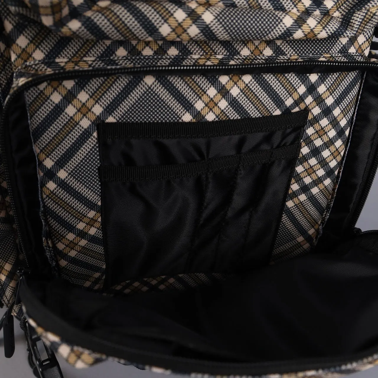 35L Backpack Black Tan Plaid