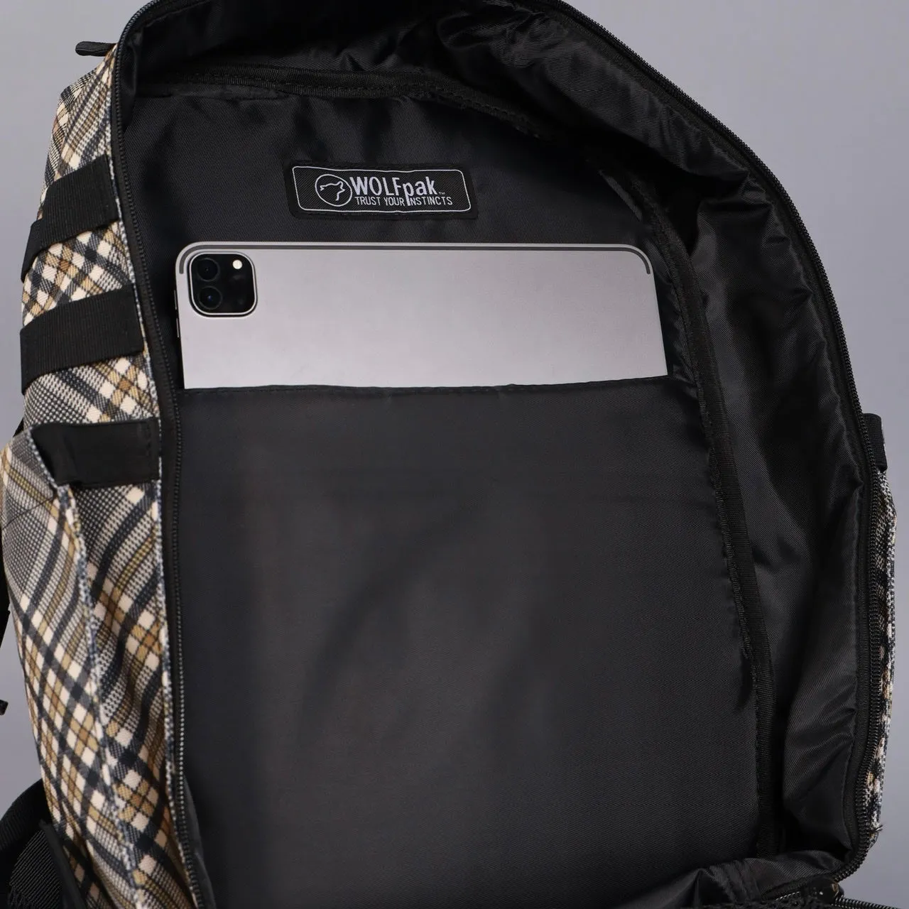 35L Backpack Black Tan Plaid