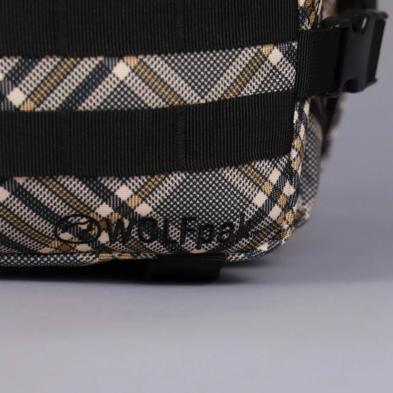 35L Backpack Black Tan Plaid