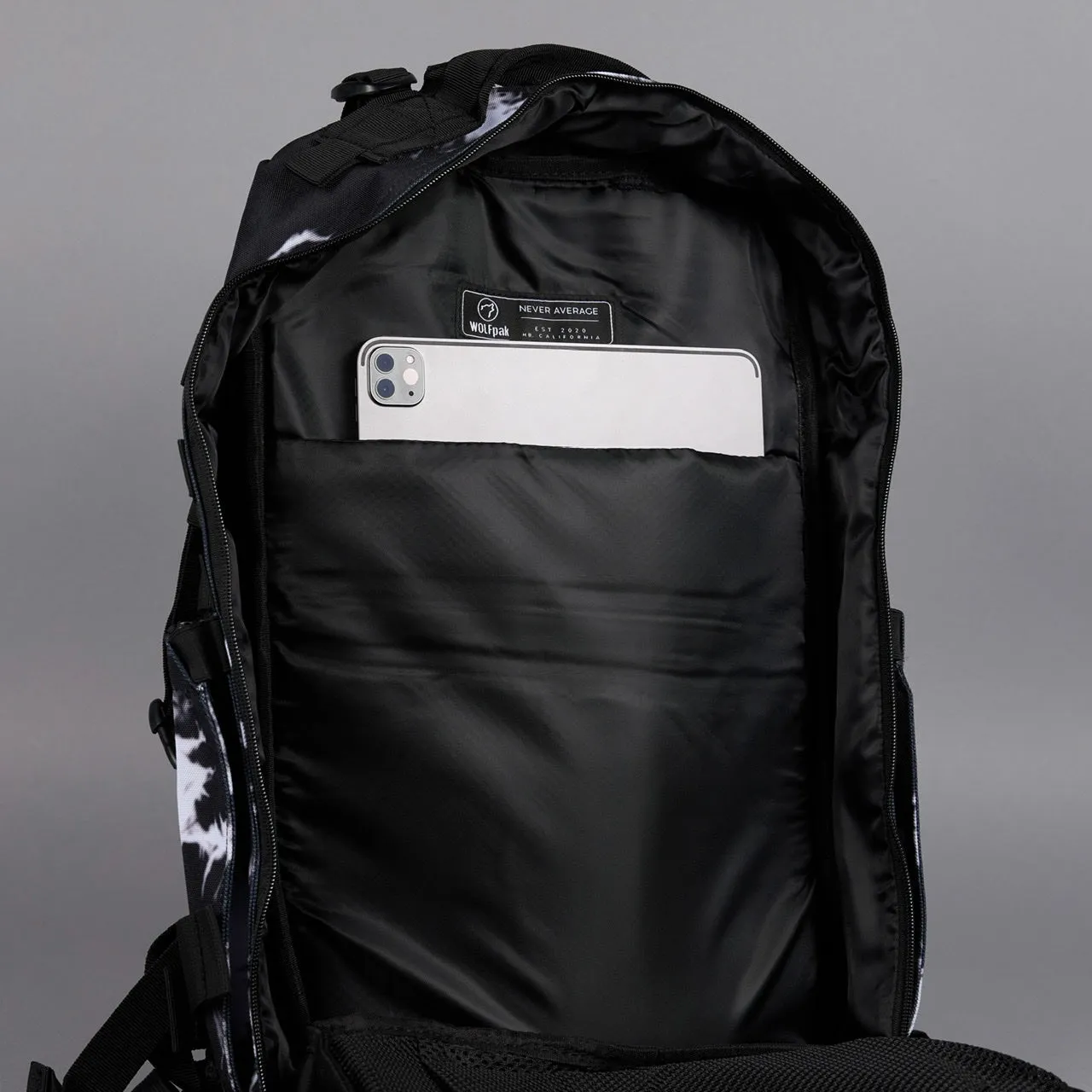 45L Backpack Black Lightning