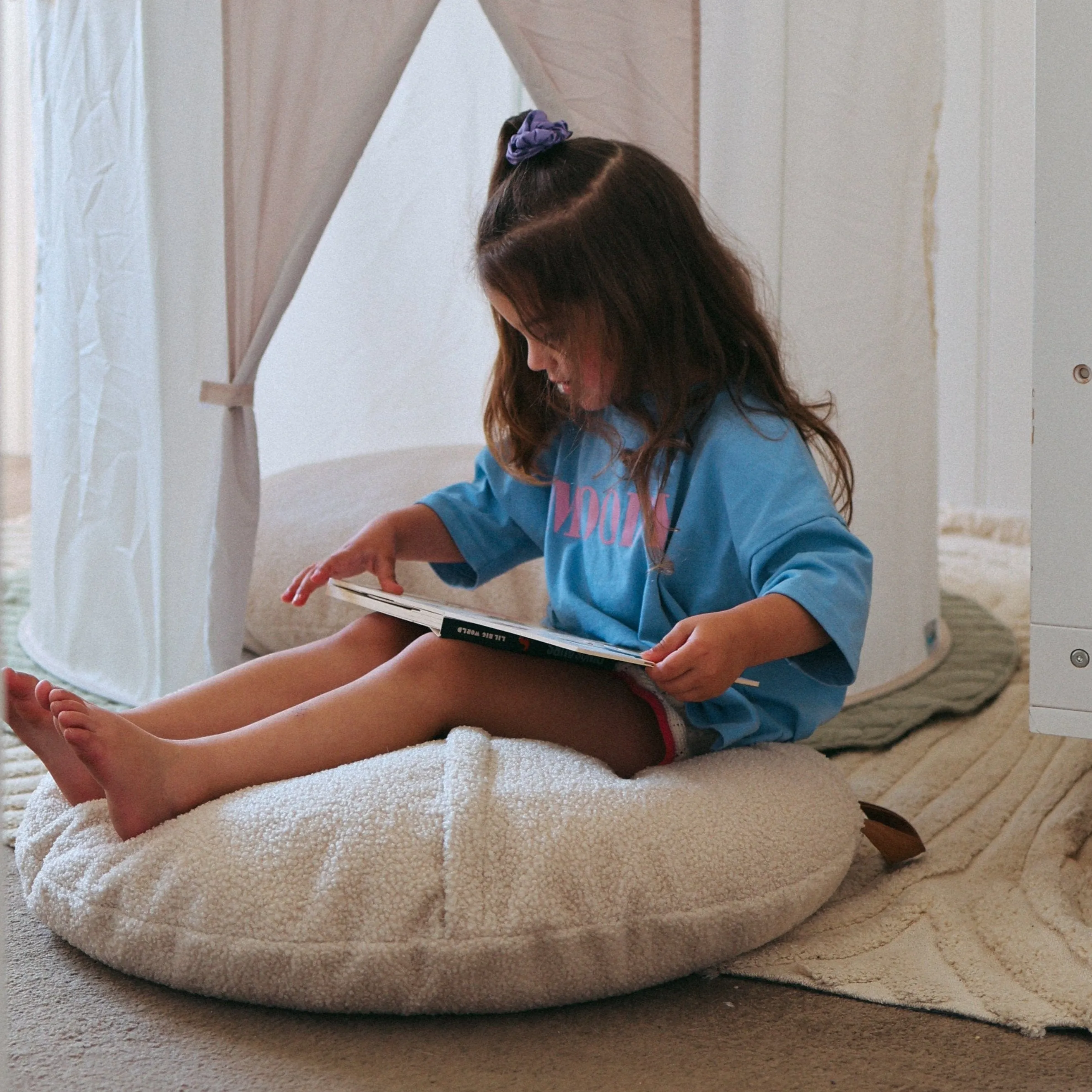 BAYLEY Teddy Boucle Cushion