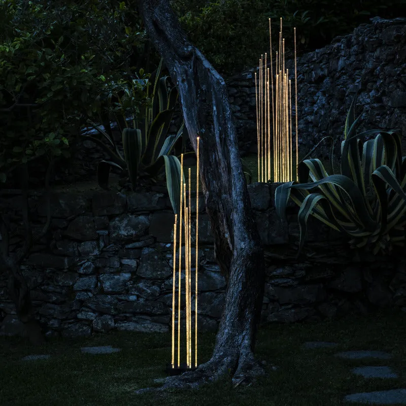 Reeds Outdoor LED Single Floor Lamp