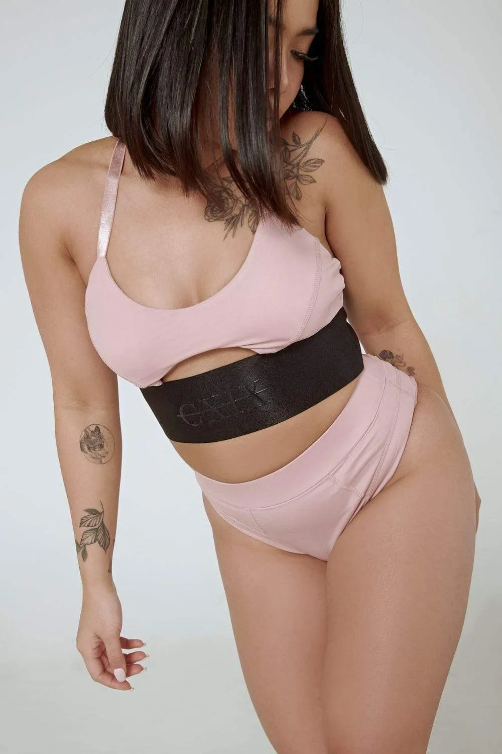 Riding Solo Sports Bra - Pink